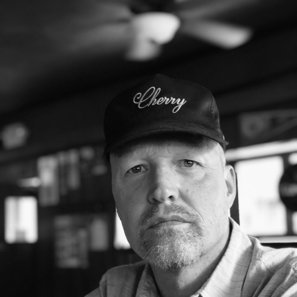 Meet your Posher, David - Picture 1 of 1